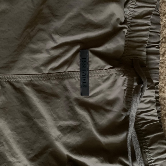 ESSENTIALS (FEAR OF GOD) TRACK PANTS - Picture 4 of 11